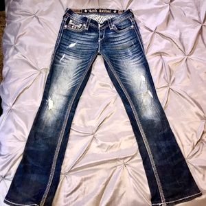 SUPER HOT Rock Revival Jeans 💋